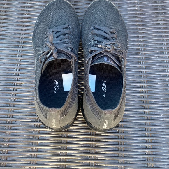 NIKE VAPORMAX TRIPLE BLACK - Picture 4 of 7